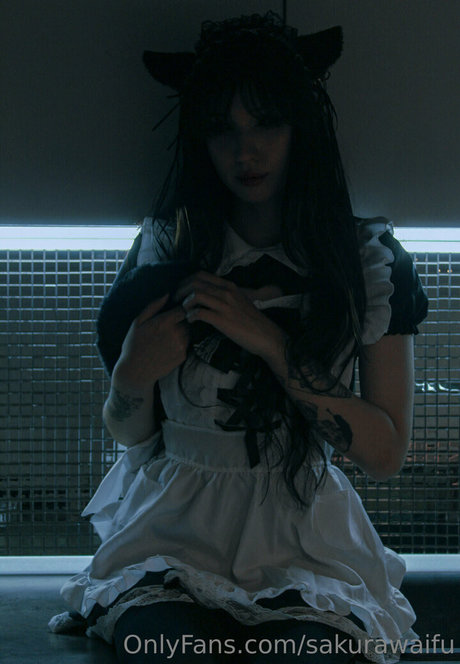 sakurawaifu ポルノスター セクシー 画像
