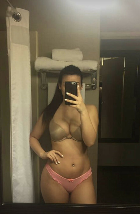 kattdx アダルトモデル 写真