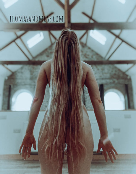 Lucy Musings ホットモデル 写真