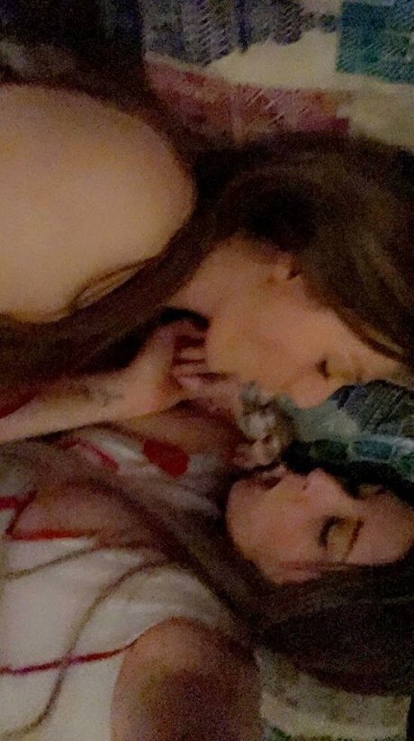 Itsdanielle92x ヌードモデル 写真