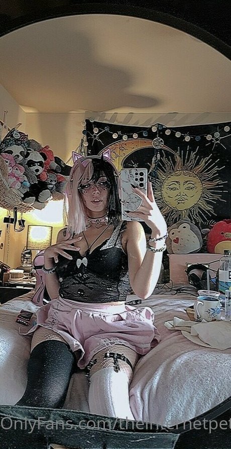 theinternetpet 裸のモデル 写真