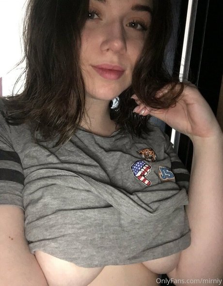 mirniy ホットモデル ギャラリー