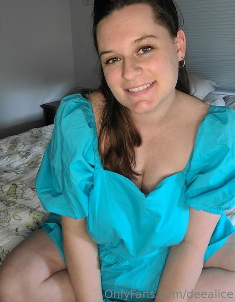 deealice ポルノスター エロティック 画像