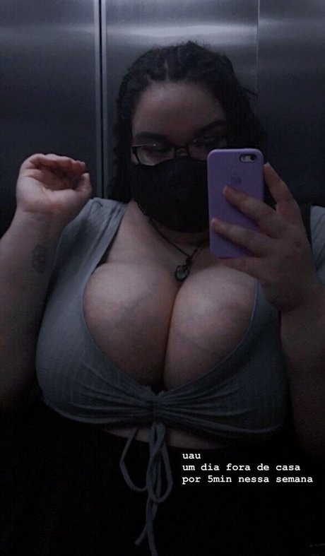 Thalia Brandao ヌードモデル 画像