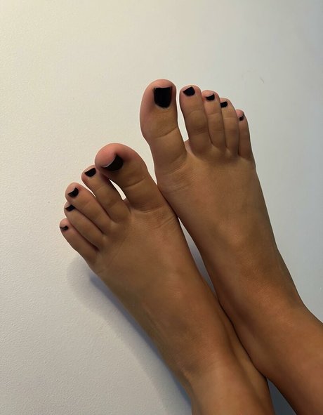 黒人フェムボーイOnlyFans アートポルノ 画像