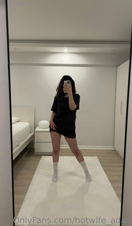 hotwife adaa かわいいポルノスター 画像