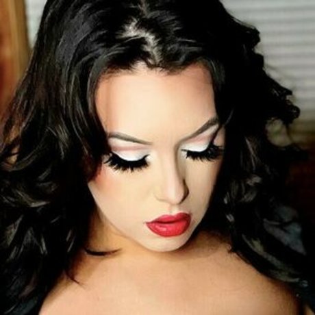 アジア人のアナルオンリーファン 美しい 写真