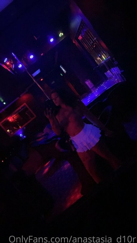 anastasia d10r 美しい女優 画像