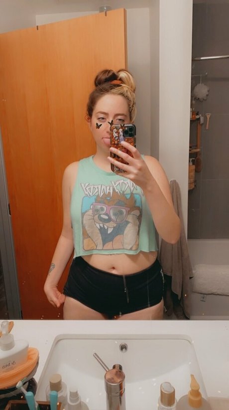 プリンセスアジアンOnlyFans ホットポルノ 写真