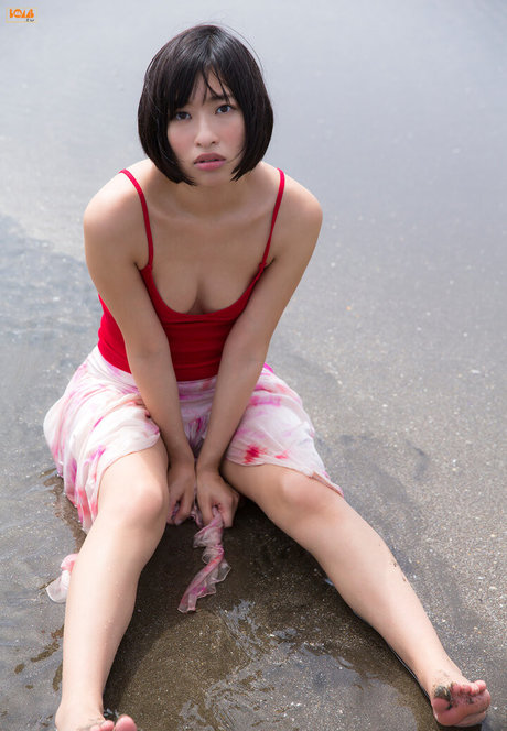 Yuka Kuramoti ポルノスター 美しい ギャラリー