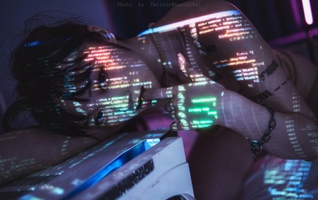 aooomi ポルノスター 無料 写真