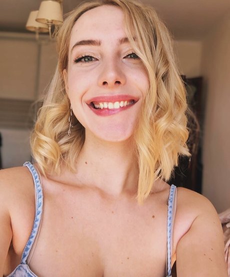 Alissa Strekozova ホットスター 画像