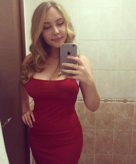Alissa Strekozova セクシーモデル 写真