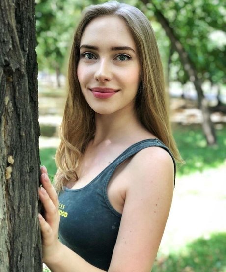 Alissa Strekozova エロティックなスター 写真