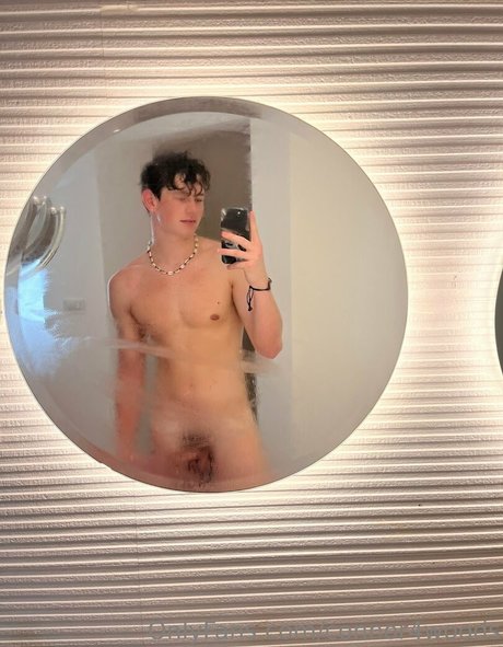 connor4woods 美しいモデル 写真