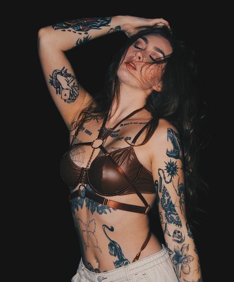 thesarahmariee セックスポルノスター ギャラリー