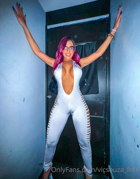 vicsouza free スター ヌード ギャラリー