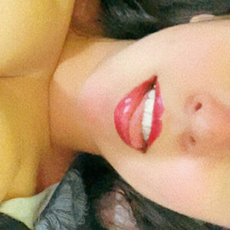 sahoudiini ヌードスター 写真