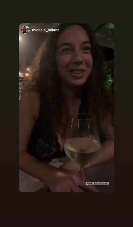 客室乗務員 OnlyFans 限定 画像