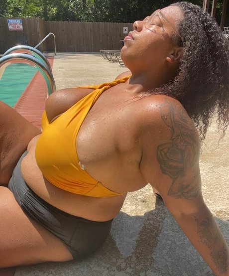 アジア人痴女OnlyFans 裸 写真