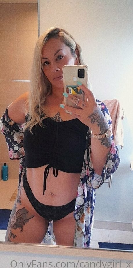 nvme x 裸のポルノスター ギャラリー