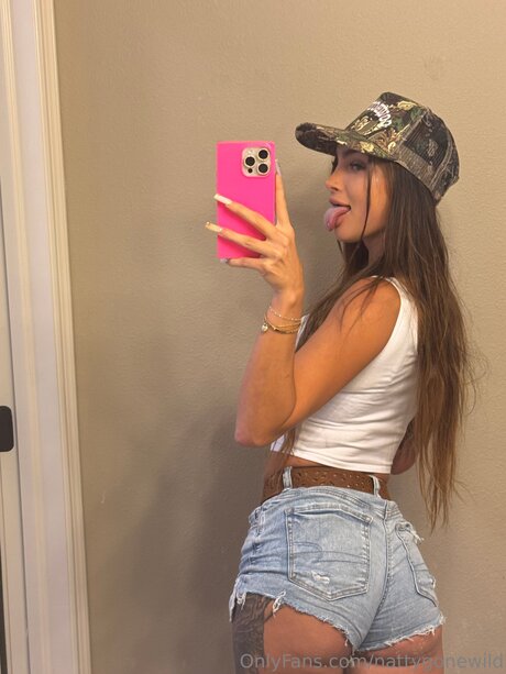 ティーンソロOnlyFans アート裸 画像