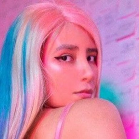 成熟した異人種間OnlyFans ポルノ 写真