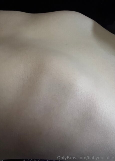 Babydollallie 高品質のポルノスター ギャラリー