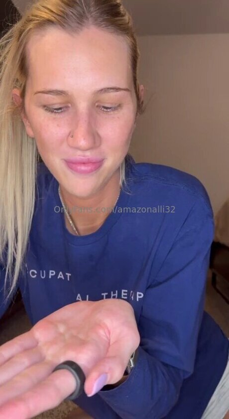 Nancymulkey アートモデル 写真