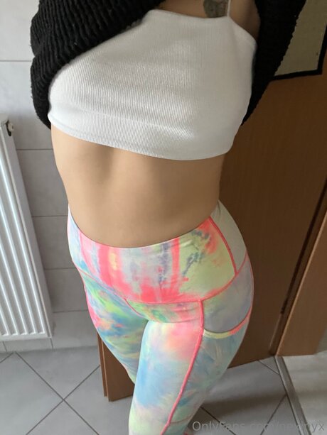 Nexinyx エロティックなスター 写真