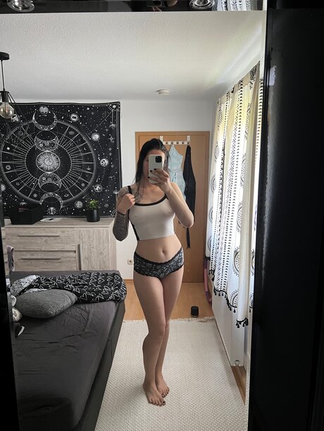 Nexinyx ホット女優 写真