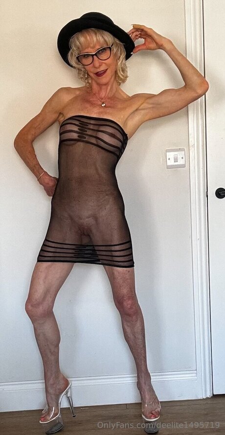 Deelite1495719 高品質モデル 写真