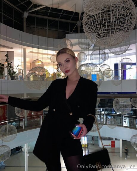 小柄なアマチュアOnlyFans 美しいポルノ 画像