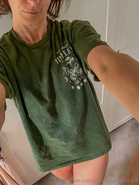 Peachyperfect 69 スター ヌード 写真