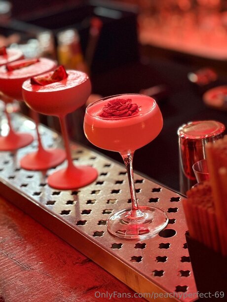 Peachyperfect 69 ポルノスター 高品質 写真