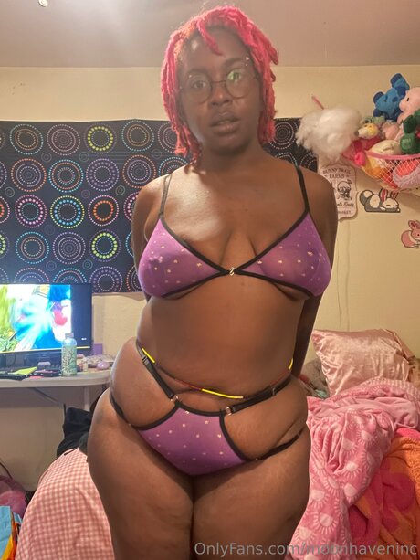 Moonhaveninc エロティックなスター 写真