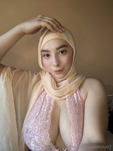 Princessemily07 ポルノスター セクシー ギャラリー