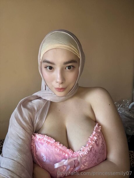 Princessemily07 エロティック女優 アーカイブ