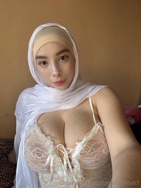 Princessemily07 ポルノモデル ギャラリー
