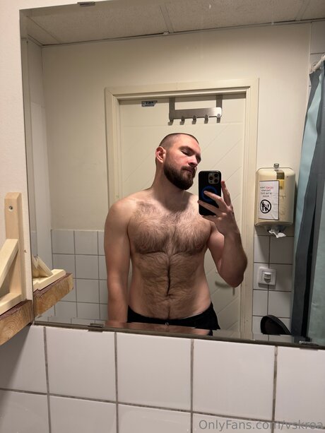 姉妹のOnlyFans 無料ヌード 写真