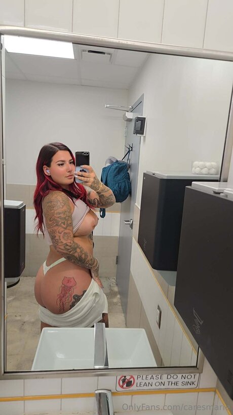 Caresmarie セックスモデル 画像