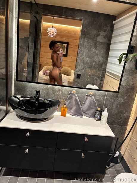 Ssmudgex ポルノモデル ギャラリー