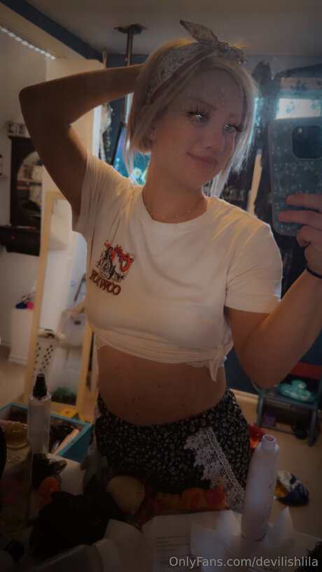 Devilishlila ヌード女優 写真