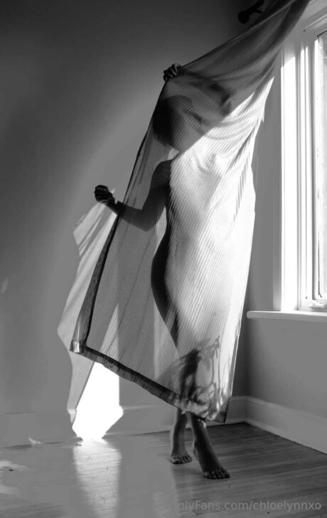 Chloelynnxo ヌードモデル 画像