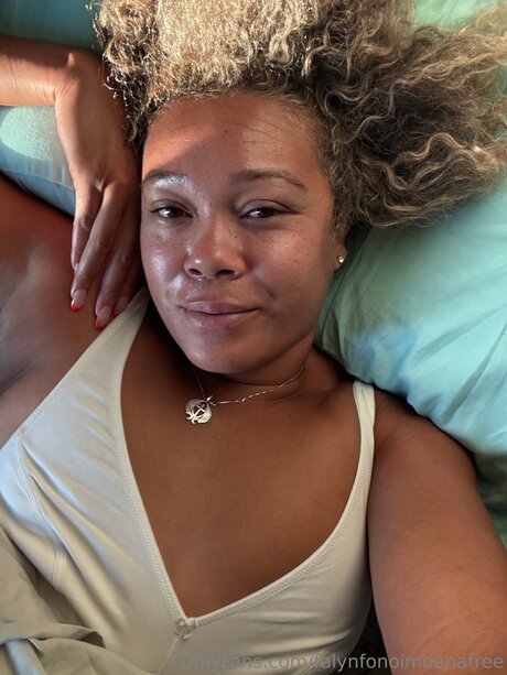 ホステスOnlyFans アートポルノ 写真