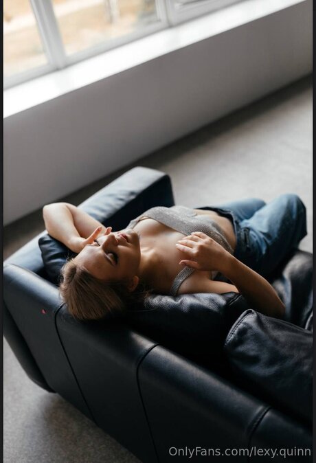 Baby Elisa セクシーなスター ギャラリー