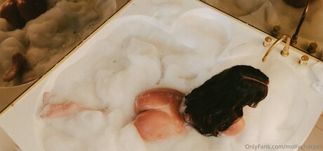Mollyyharper 裸のポルノスター 写真