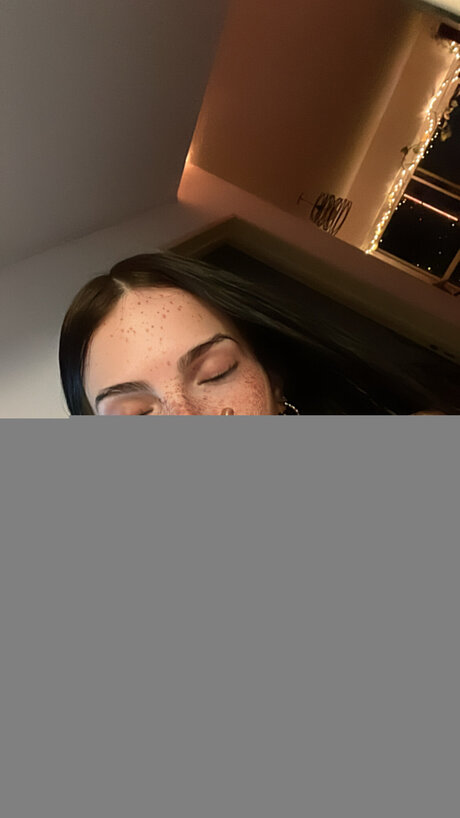 Lulaluvip アートモデル 写真