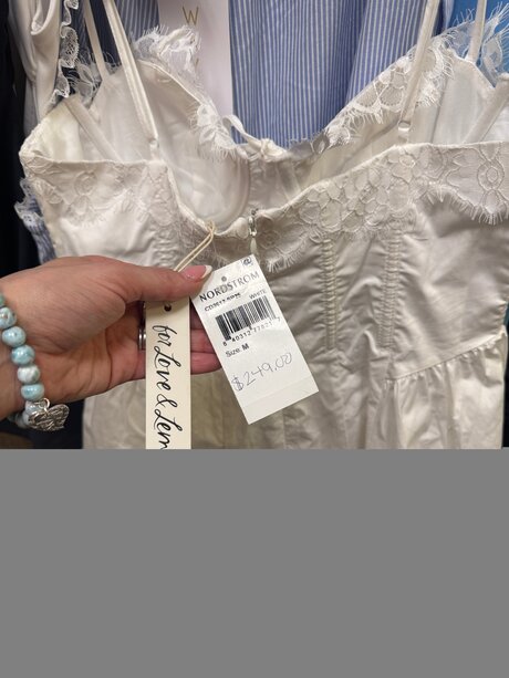 Spoiled Elf 可愛い女優 ギャラリー