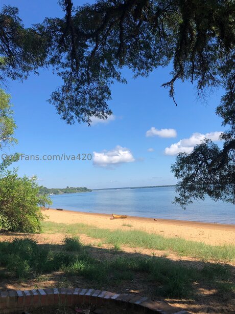 Iva420 ポルノスター ヌード 画像